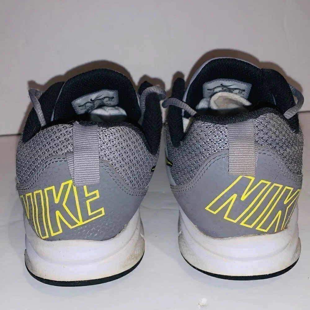 Men’s Nike Velocitrainer size 7‎
